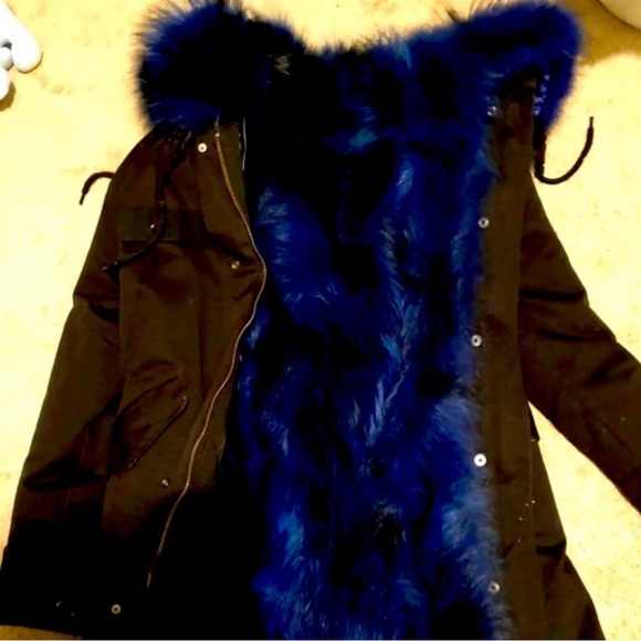 ‼️WOW‼️BLACK Parka with REAL FUR (Raccoon blue fur) GREAT STYLISH AND WARM!💕 - Picture 4 of 12